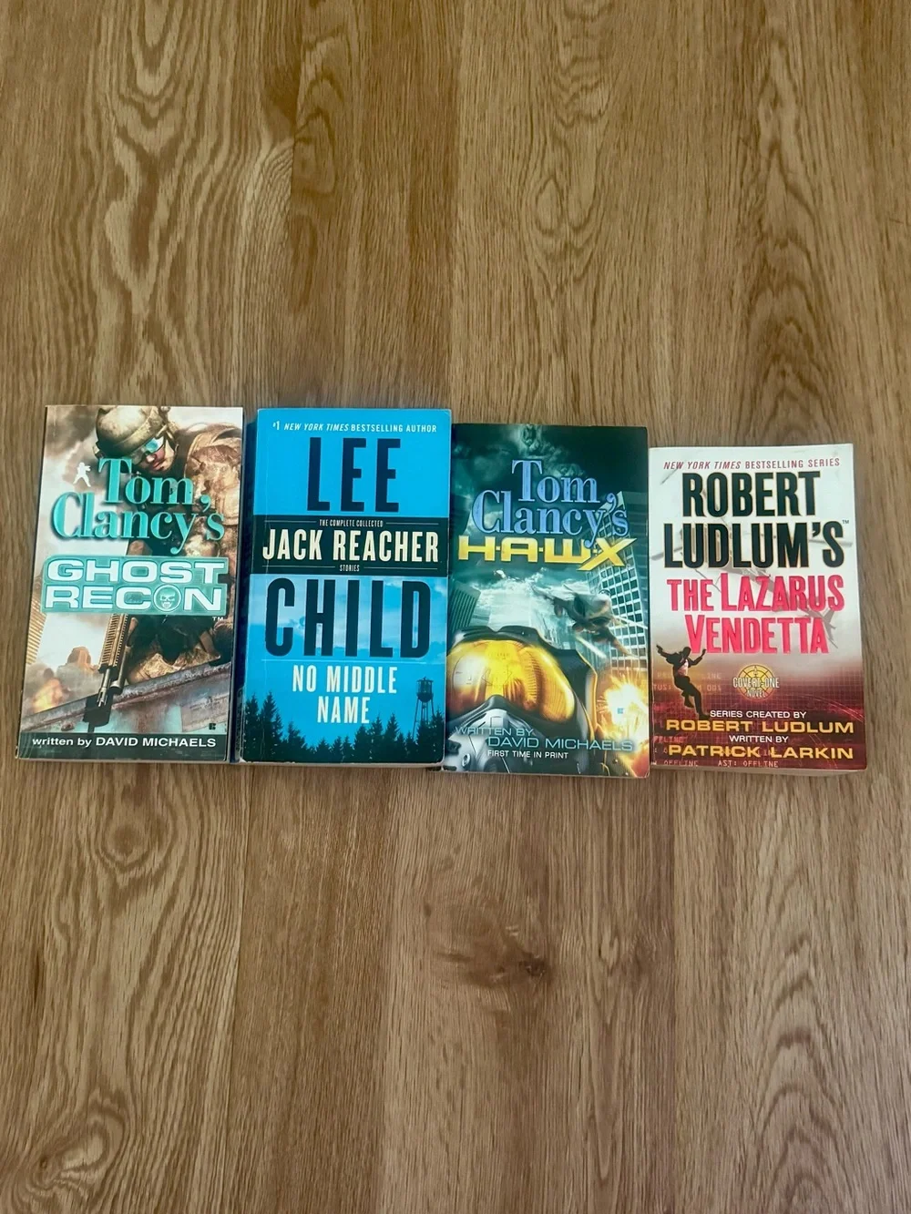 Tom Clancy, Lee Child, Robert Ludlum 4 Thriller Paperback Book Bundle